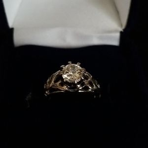 Avon Sterling Silver CZ Filigree Ring